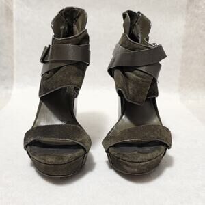 BCBGeneration Courney Olive Suede Platform Wedges Size 6.5